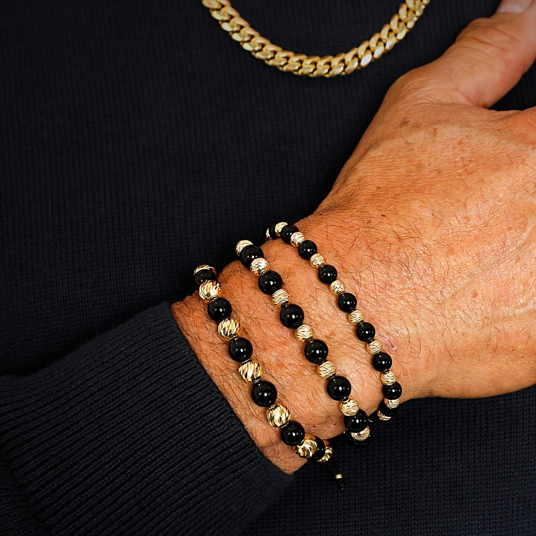 Pereira_BeadBracelet_Story_9x16_NoText-2