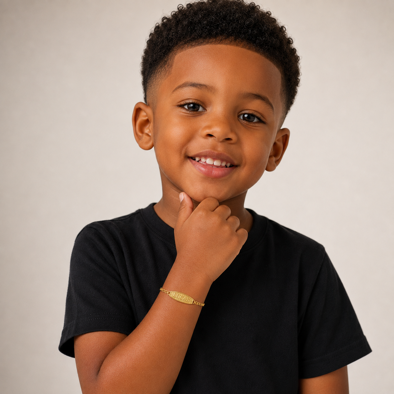 baby con bracelet