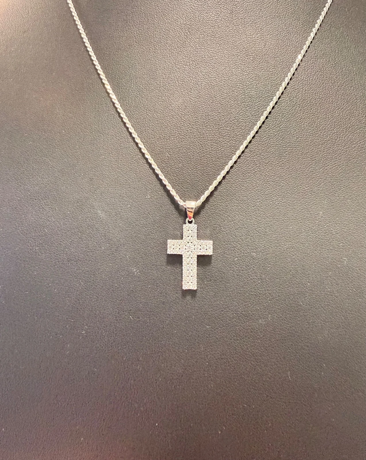 925 Silver, 20 Inch cross set with CZ. 1mm